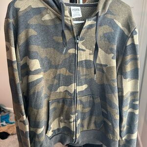 Camo Print Zip-Up Hoodie